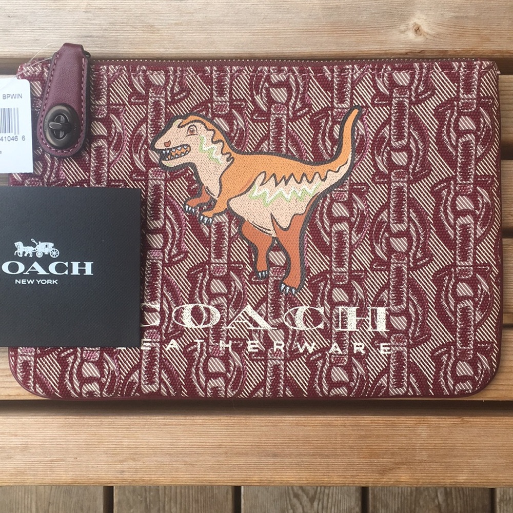 NWT coach rexy clutch